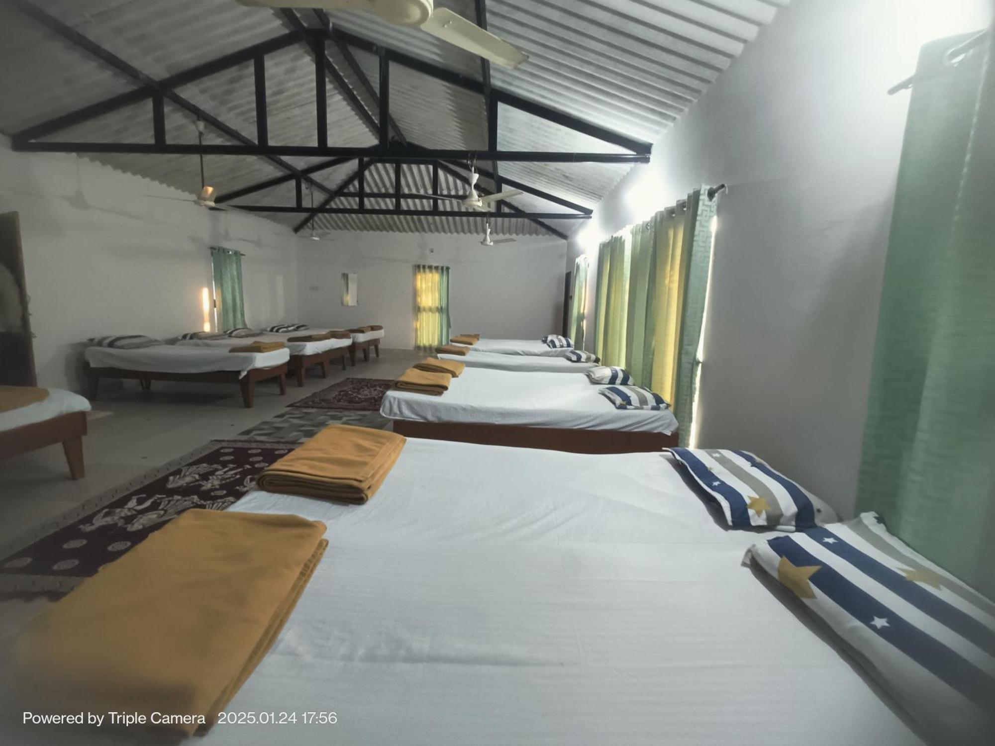 Gir County Resort Sasan Gir Quarto foto
