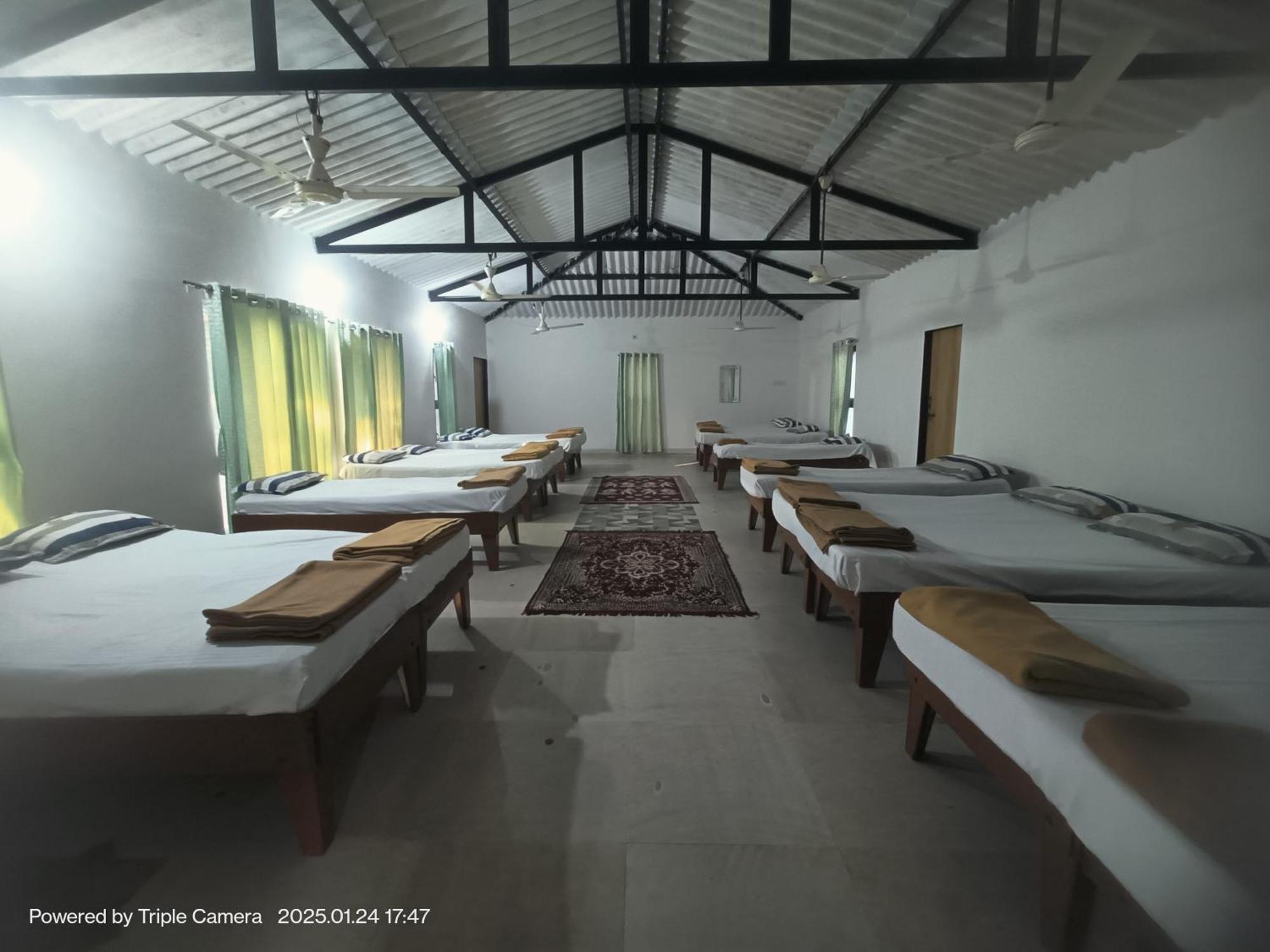 Gir County Resort Sasan Gir Quarto foto