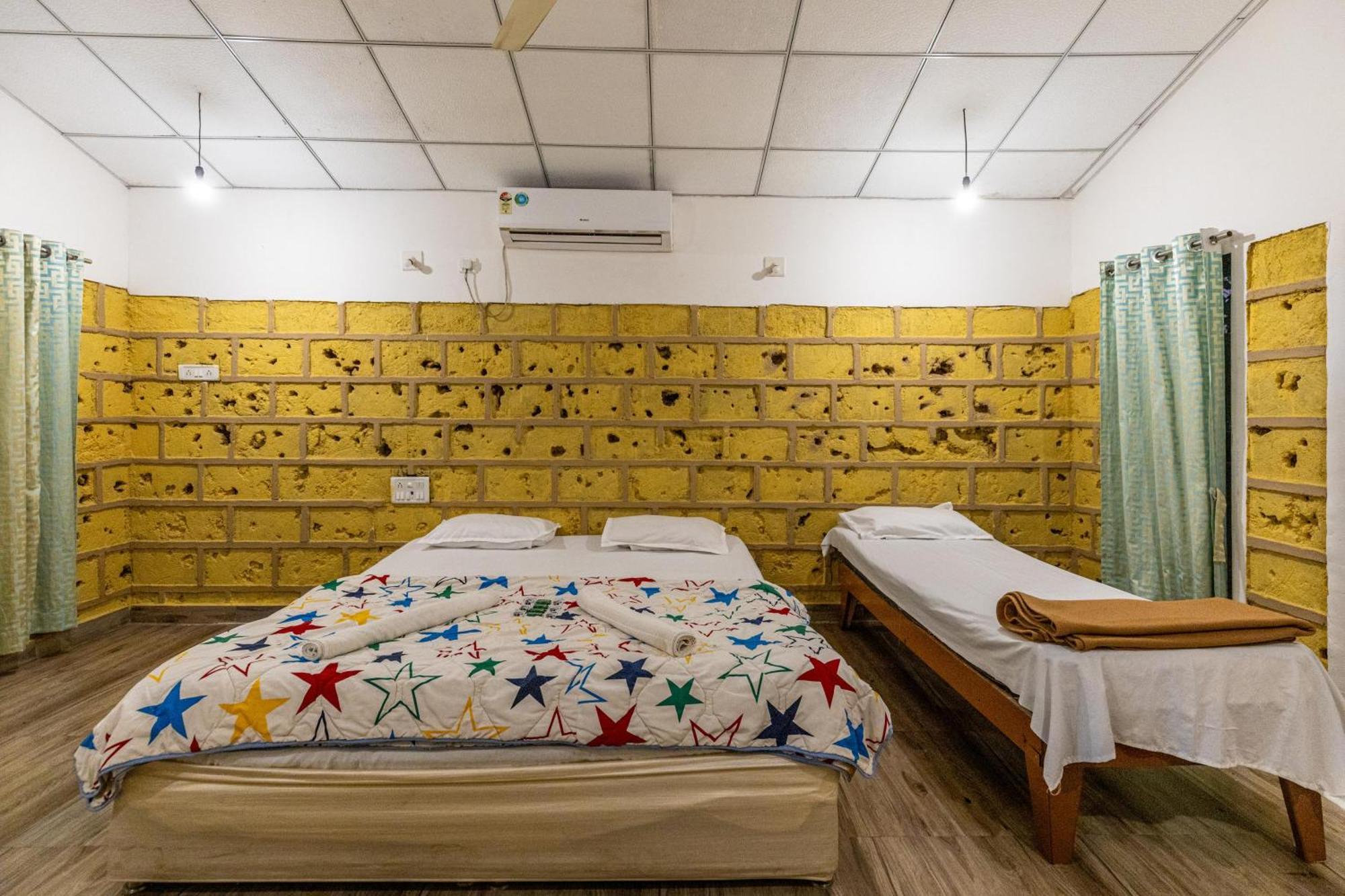 Gir County Resort Sasan Gir Quarto foto